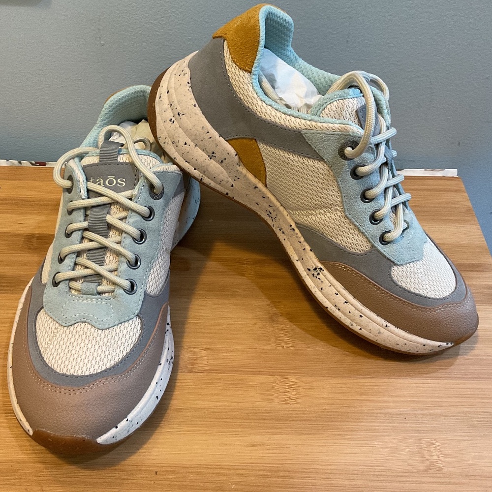 Taos Advanced sneaker ~ NIB ~ Seafoam multi size 7.5